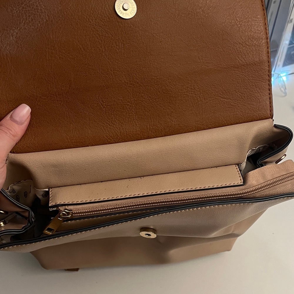 Elegant Tan and Brown Women's Bag - Picture 5 of 16
